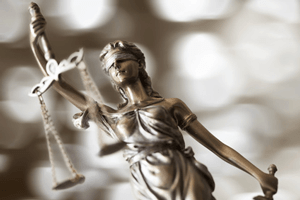 Gemeinsames Girokonto: rechtliche Besonderheiten beachten